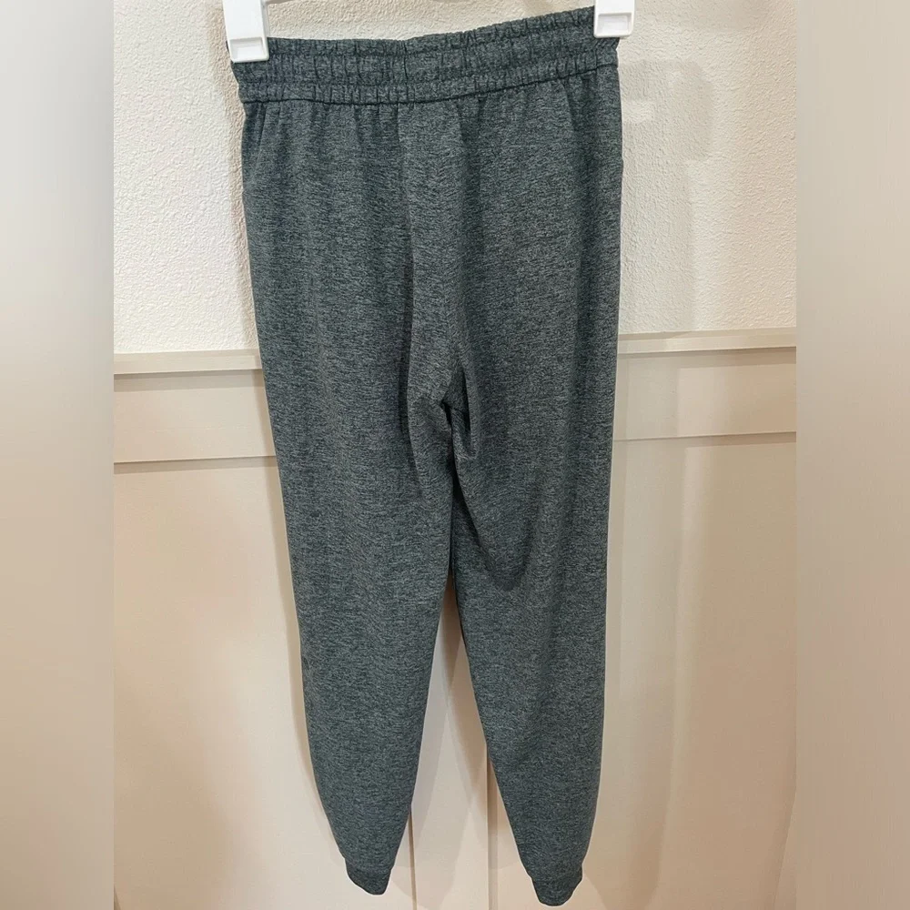 Lululemon Women’s Soft Jersey Classic Fit Mid Rise Green Jogger Size 0